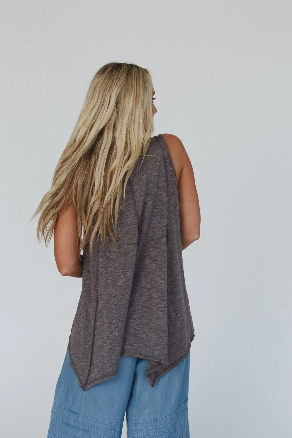 Elara Top - Charcoal