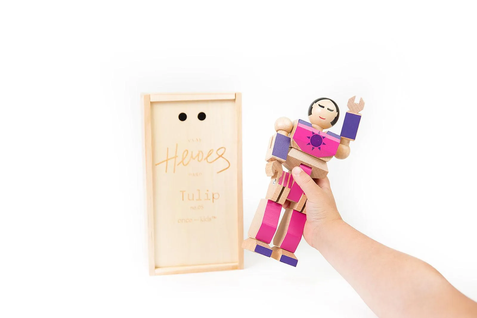 Wood Action Figure Playhard Heroes #5 Tulip